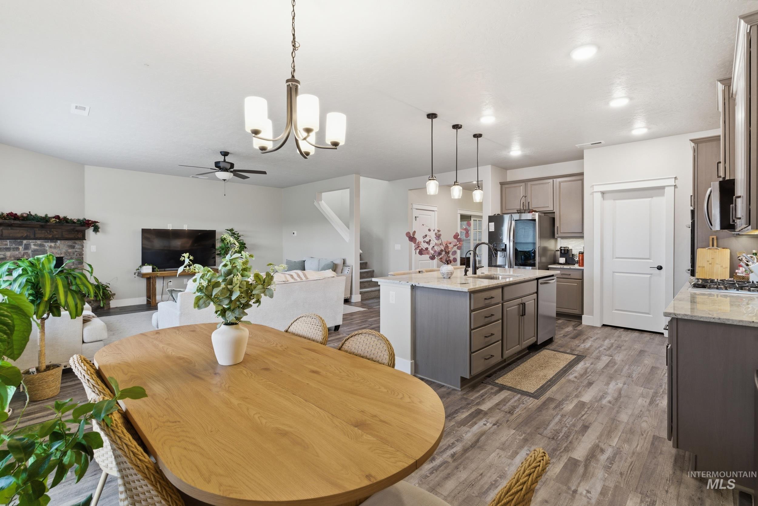 7645 E Iroquois, Nampa, Idaho 83687, 4 Bedrooms, 3 Bathrooms, Residential For Sale, Price $565,000,MLS 98983403