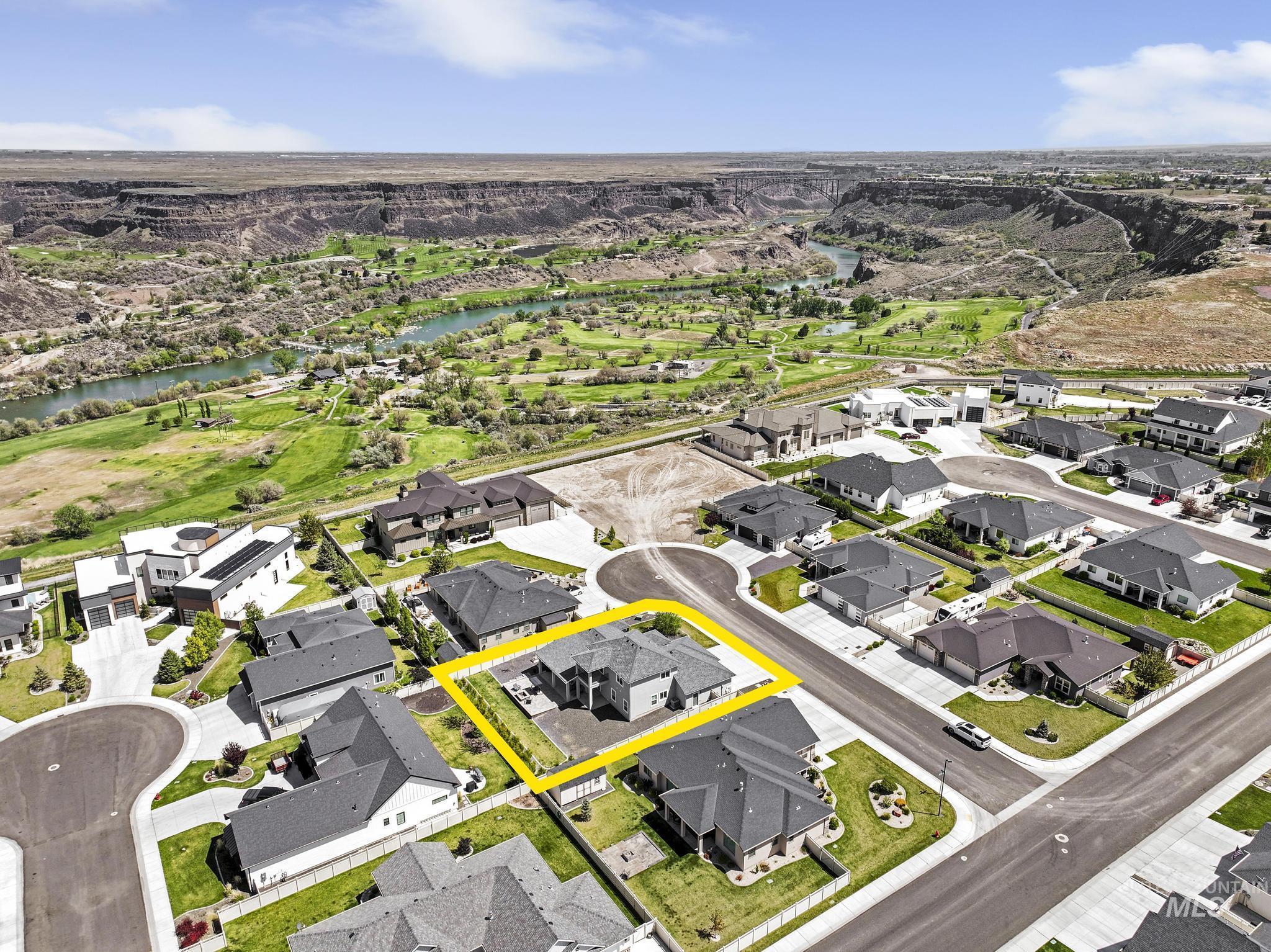 2288 Eaton Pl, Twin Falls, Idaho 83301, 4 Bedrooms, 3.5 Bathrooms, Residential For Sale, Price $814,999,MLS 98983404