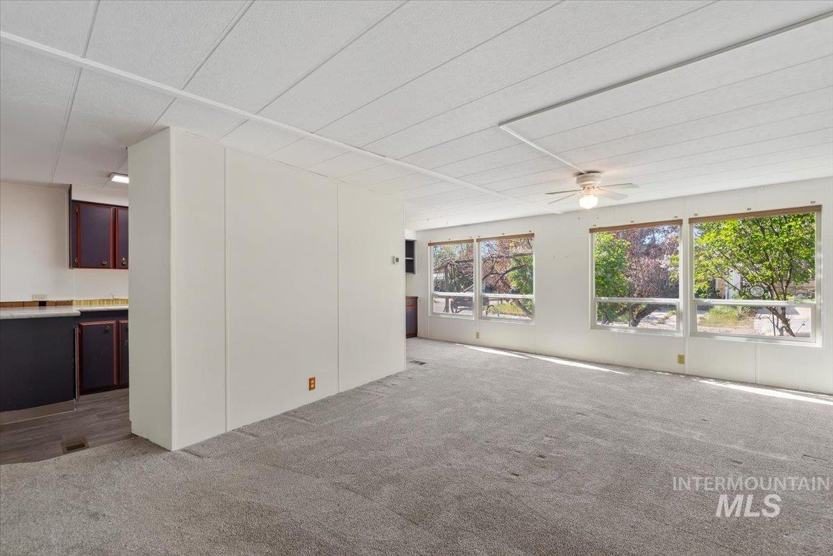 3710 S Clacton Way, Boise, Idaho 83716, 2 Bedrooms, 2 Bathrooms, Residential For Sale, Price $244,000,MLS 98983405