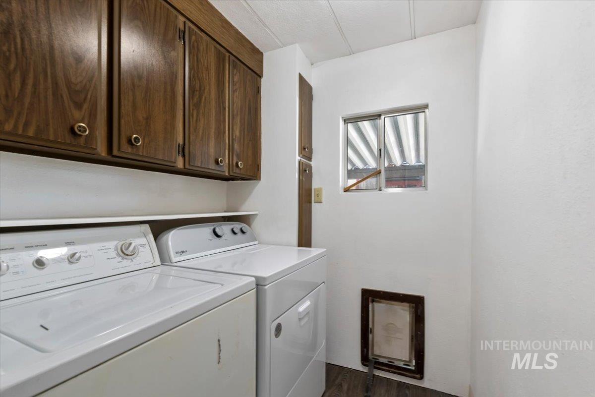 3710 S Clacton Way, Boise, Idaho 83716, 2 Bedrooms, 2 Bathrooms, Residential For Sale, Price $244,000,MLS 98983405