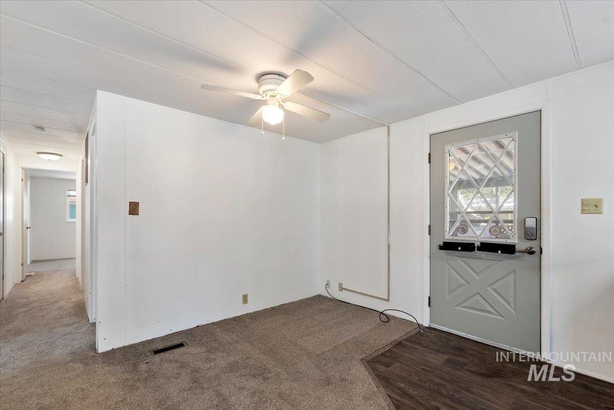 3710 S Clacton Way, Boise, Idaho 83716, 2 Bedrooms, 2 Bathrooms, Residential For Sale, Price $244,000,MLS 98983405