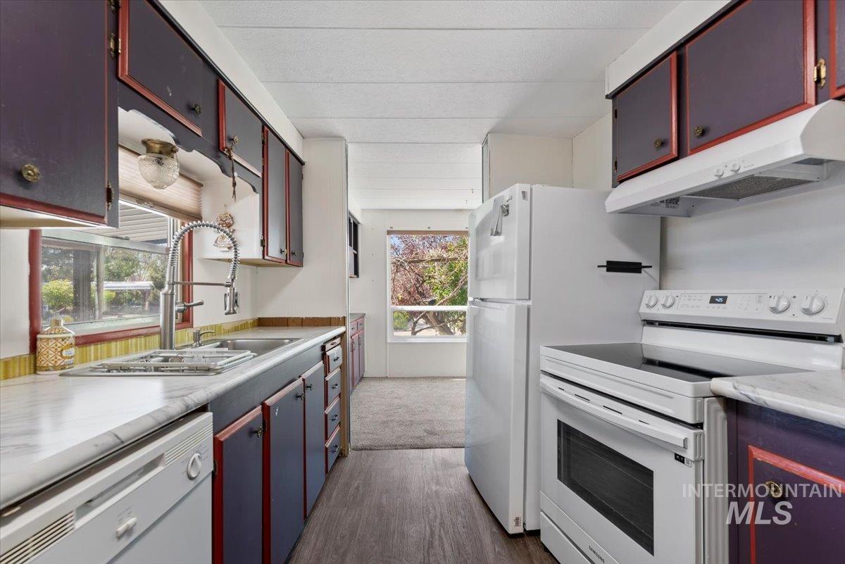 3710 S Clacton Way, Boise, Idaho 83716, 2 Bedrooms, 2 Bathrooms, Residential For Sale, Price $244,000,MLS 98983405