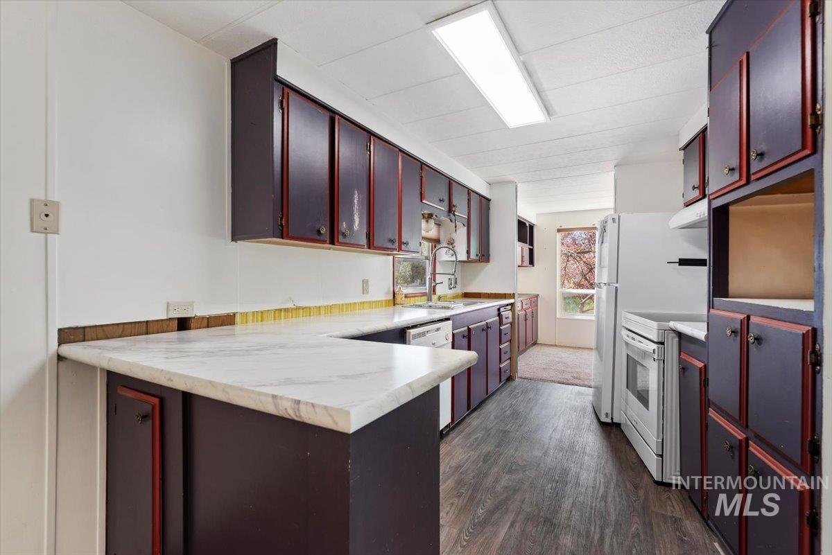 3710 S Clacton Way, Boise, Idaho 83716, 2 Bedrooms, 2 Bathrooms, Residential For Sale, Price $244,000,MLS 98983405