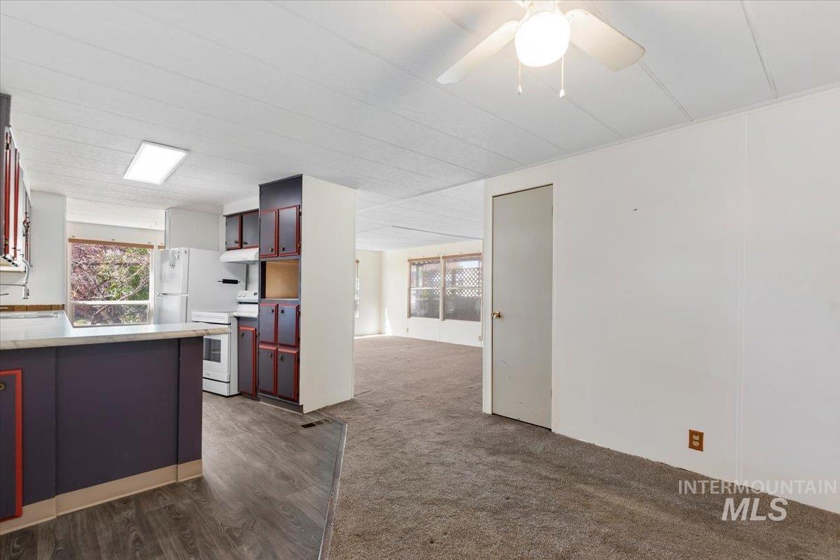 3710 S Clacton Way, Boise, Idaho 83716, 2 Bedrooms, 2 Bathrooms, Residential For Sale, Price $244,000,MLS 98983405