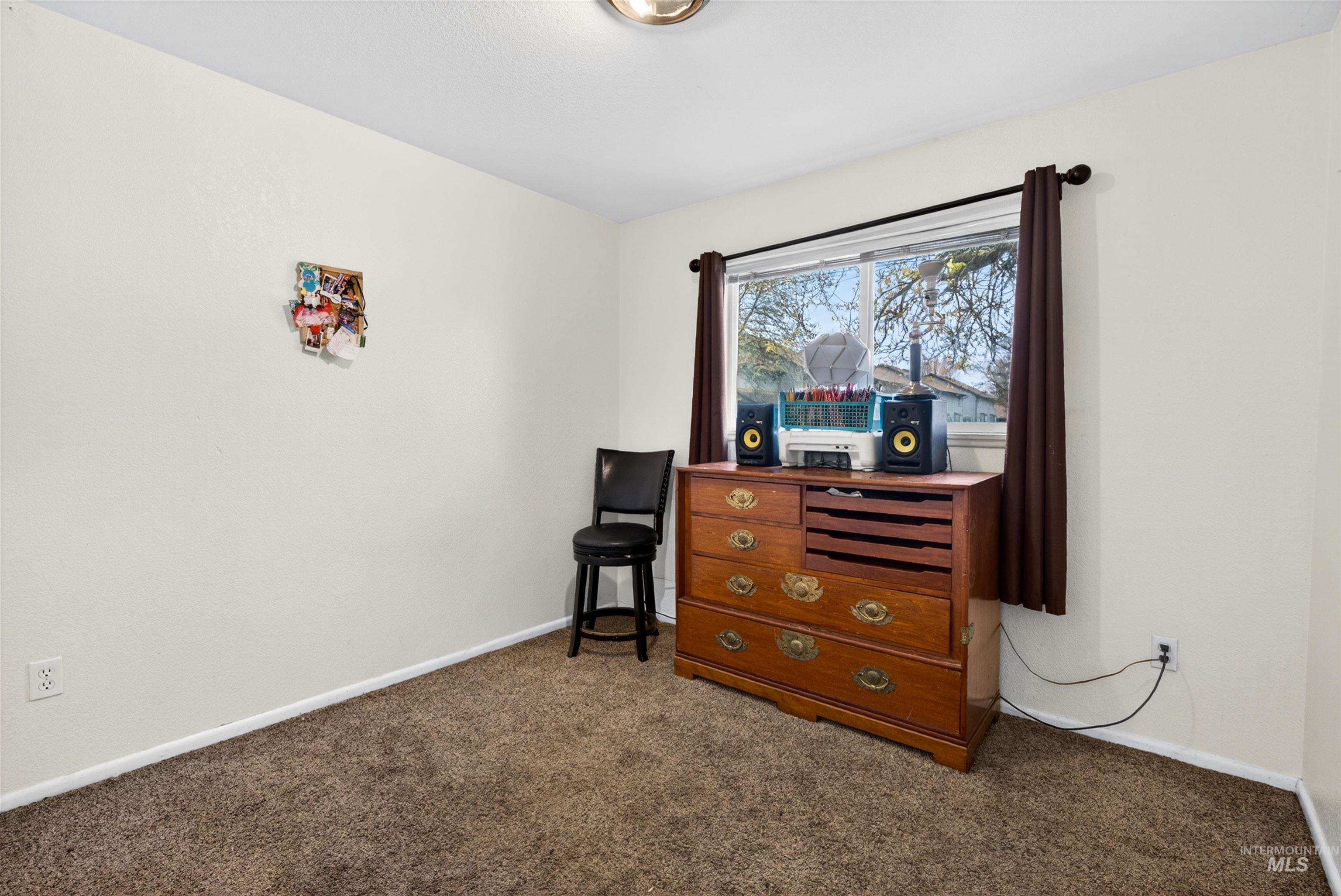 1906 - 1908 N Allumbaugh St, Boise, Idaho 83704, 2 Bedrooms, 1 Bathroom, Residential Income For Sale, Price $520,000, 98983406