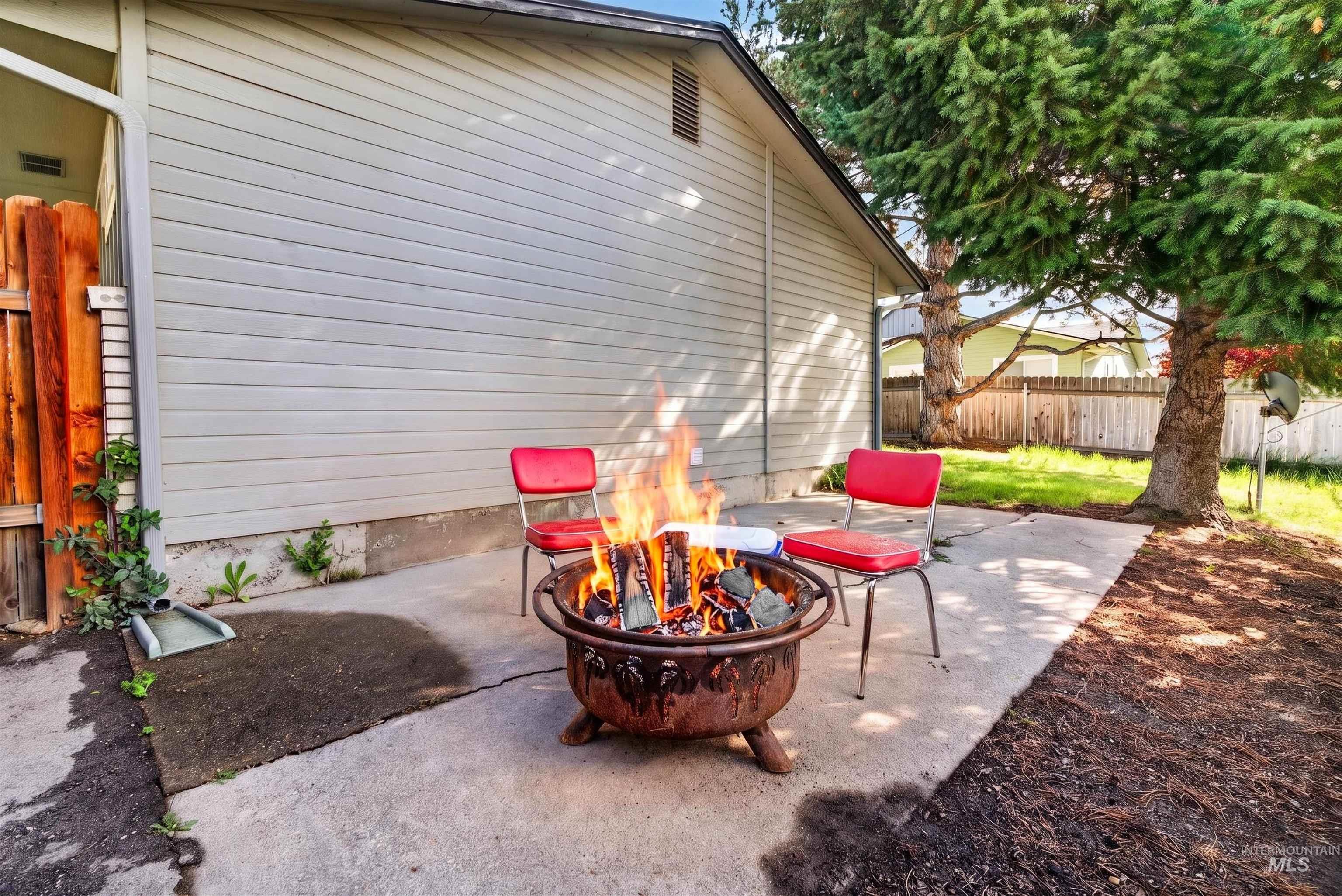 1906 - 1908 N Allumbaugh St, Boise, Idaho 83704, 2 Bedrooms, 1 Bathroom, Residential Income For Sale, Price $520,000, 98983406