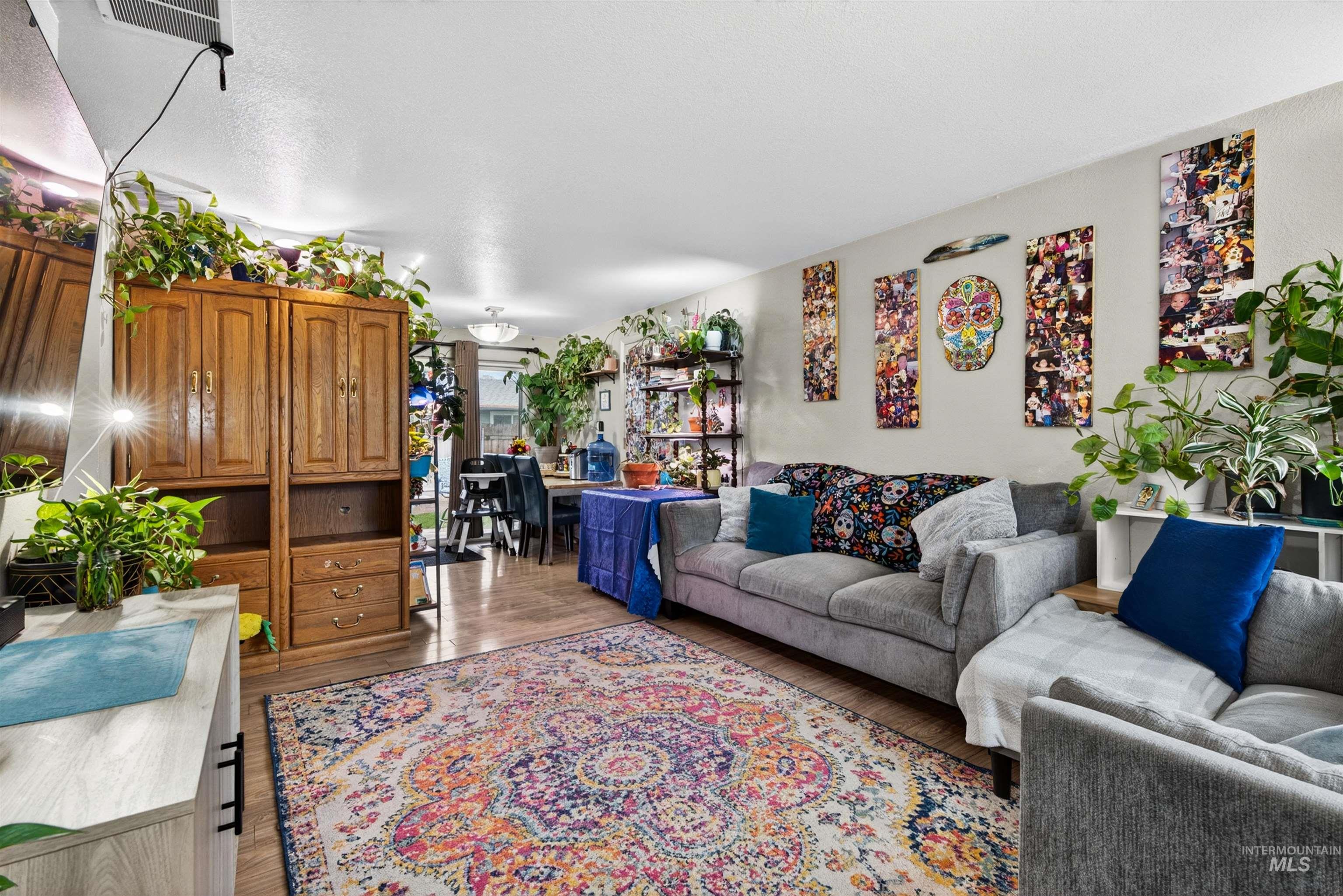 1906 - 1908 N Allumbaugh St, Boise, Idaho 83704, 2 Bedrooms, 1 Bathroom, Residential Income For Sale, Price $520,000, 98983406