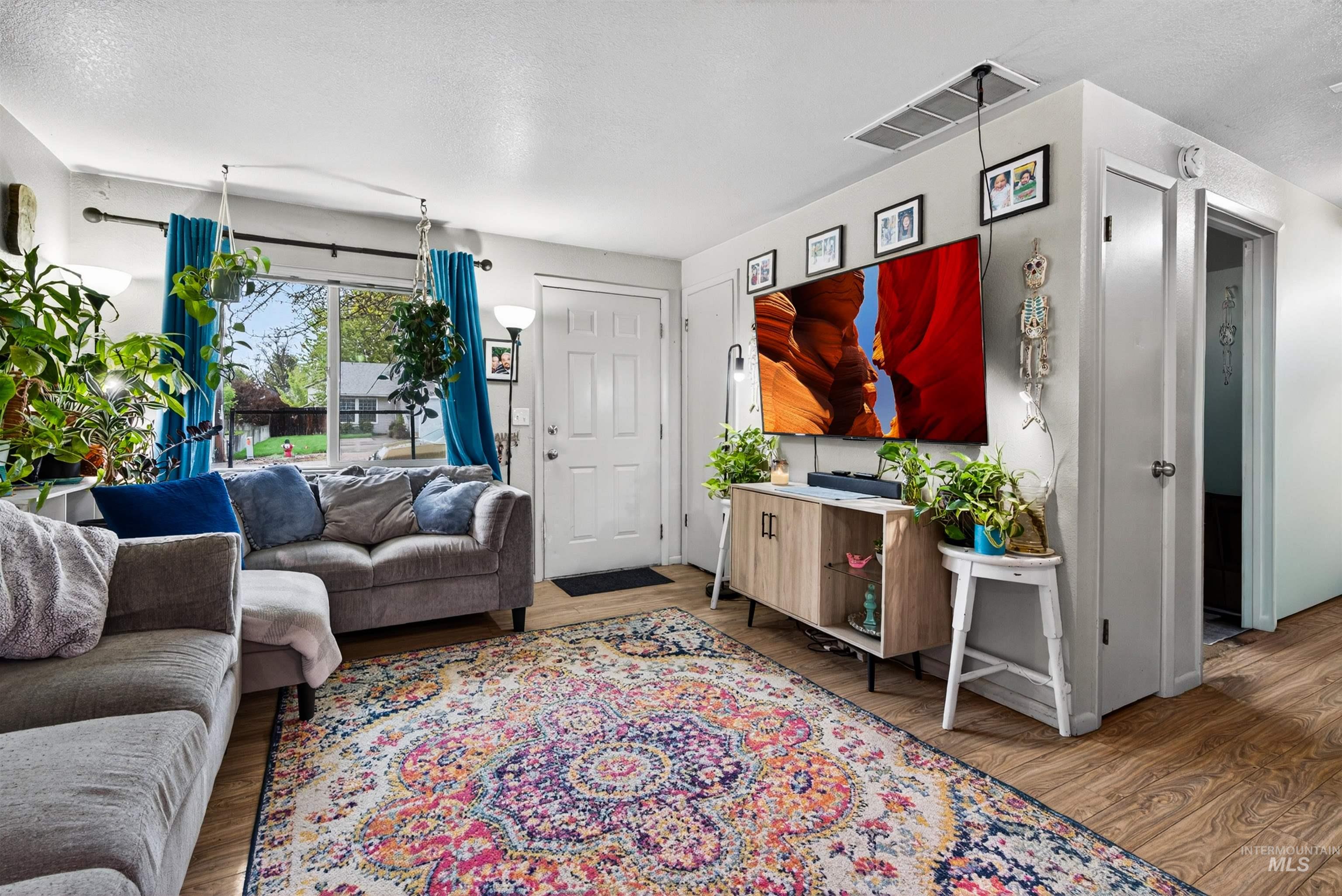 1906 - 1908 N Allumbaugh St, Boise, Idaho 83704, 2 Bedrooms, 1 Bathroom, Residential Income For Sale, Price $520,000, 98983406