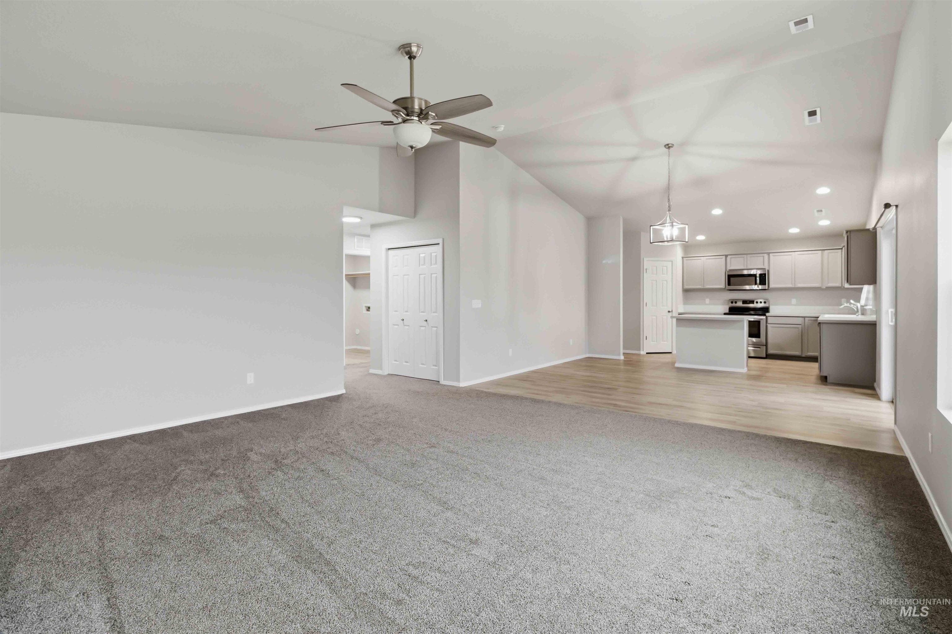 17664 N Onaway Ave., Nampa, Idaho 83687, 4 Bedrooms, 2 Bathrooms, Residential For Sale, Price $417,000,MLS 98983407