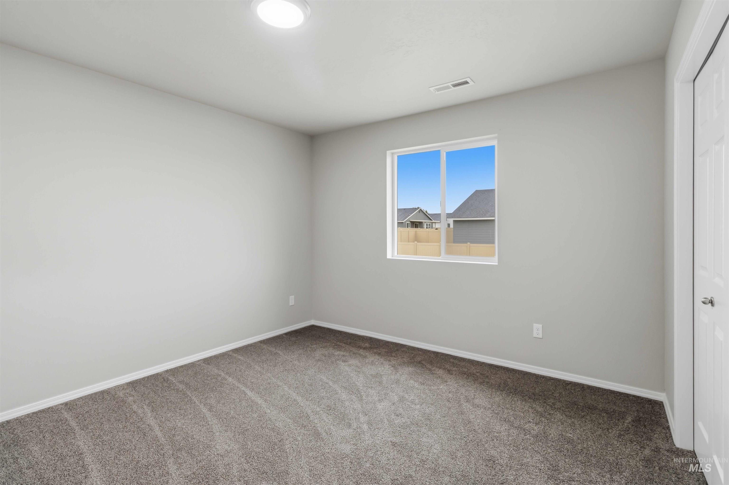 17664 N Onaway Ave., Nampa, Idaho 83687, 4 Bedrooms, 2 Bathrooms, Residential For Sale, Price $417,000,MLS 98983407