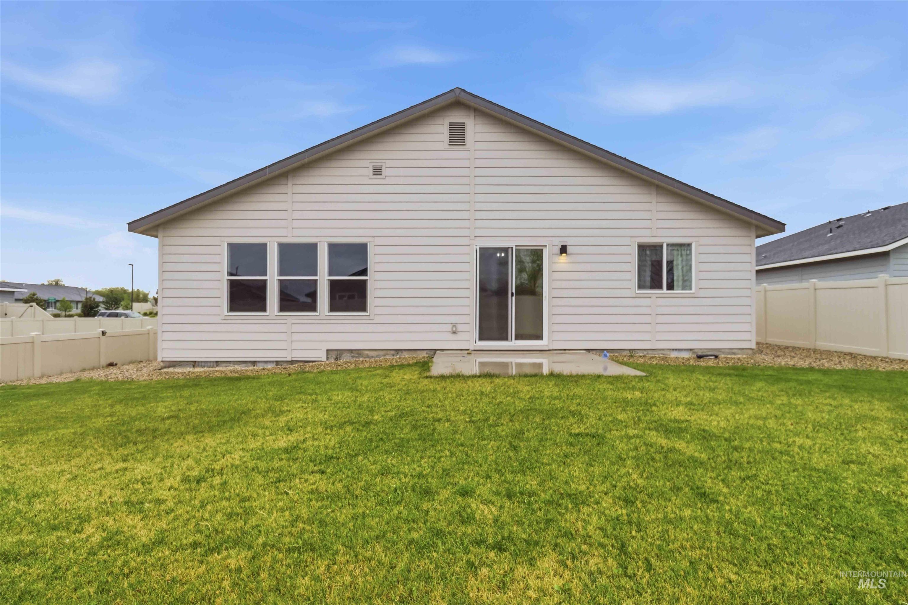 17664 N Onaway Ave., Nampa, Idaho 83687, 4 Bedrooms, 2 Bathrooms, Residential For Sale, Price $417,000,MLS 98983407