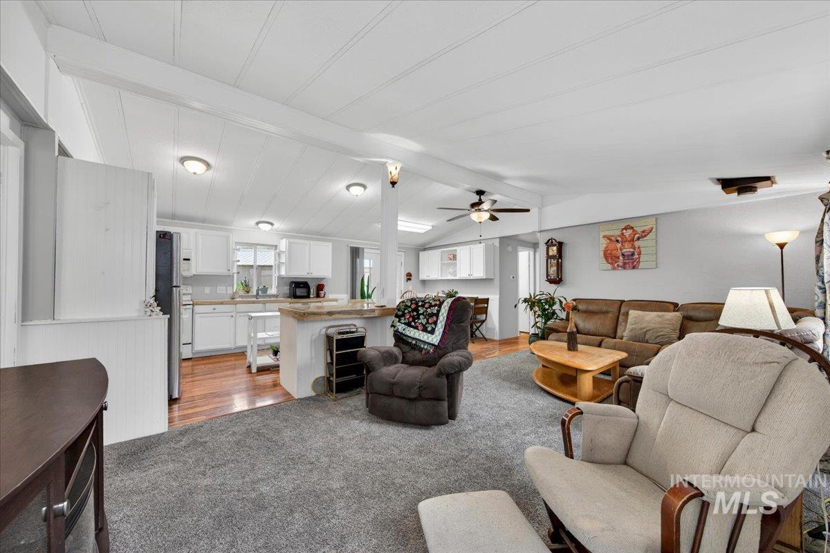 24914 Sunburst Dr, Caldwell, Idaho 83607, 3 Bedrooms, 2 Bathrooms, Residential For Sale, Price $339,900,MLS 98983408