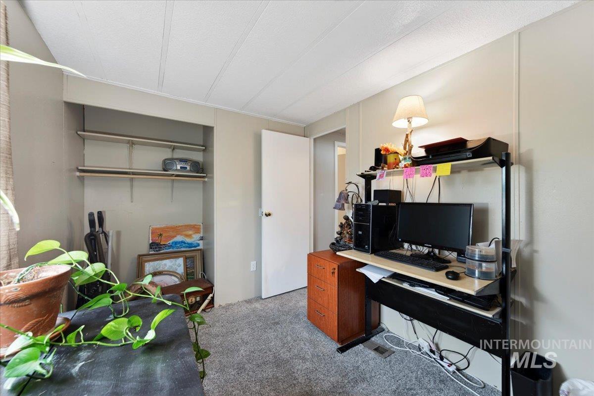 24914 Sunburst Dr, Caldwell, Idaho 83607, 3 Bedrooms, 2 Bathrooms, Residential For Sale, Price $339,900,MLS 98983408