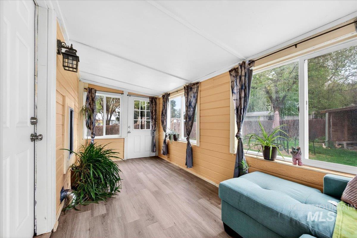 24914 Sunburst Dr, Caldwell, Idaho 83607, 3 Bedrooms, 2 Bathrooms, Residential For Sale, Price $339,900,MLS 98983408