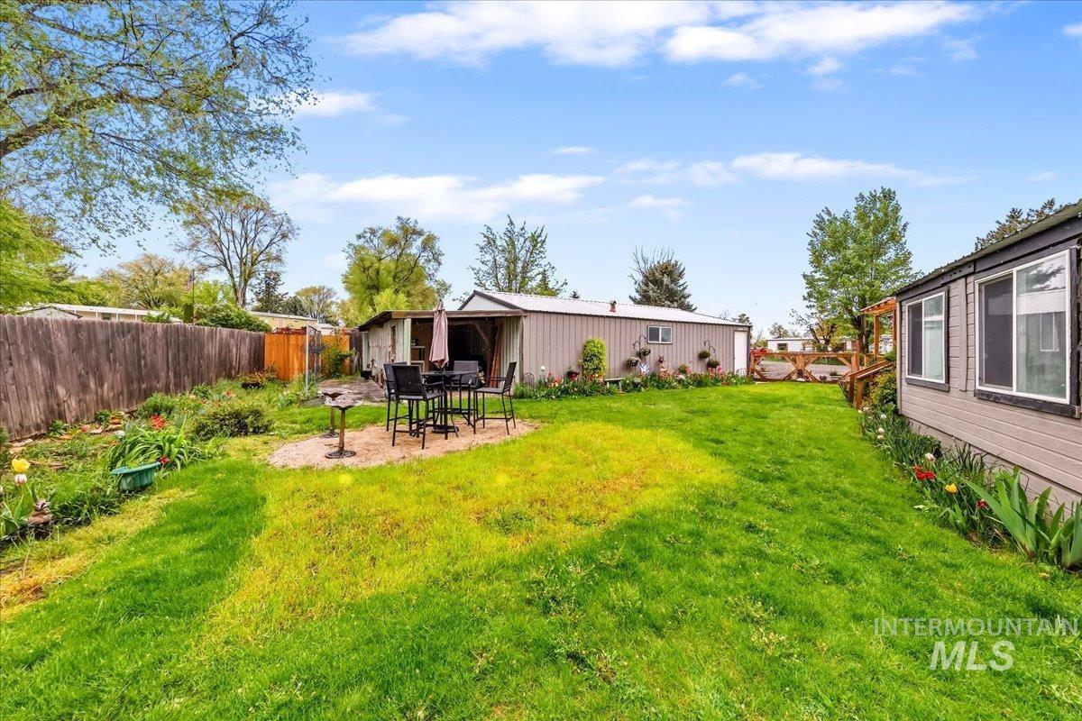 24914 Sunburst Dr, Caldwell, Idaho 83607, 3 Bedrooms, 2 Bathrooms, Residential For Sale, Price $339,900,MLS 98983408