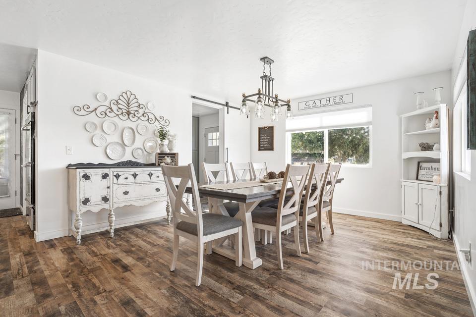 3211 Marble Front Rd, Caldwell, Idaho 83605, 3 Bedrooms, 2.5 Bathrooms, Residential For Sale, Price $583,000,MLS 98983411