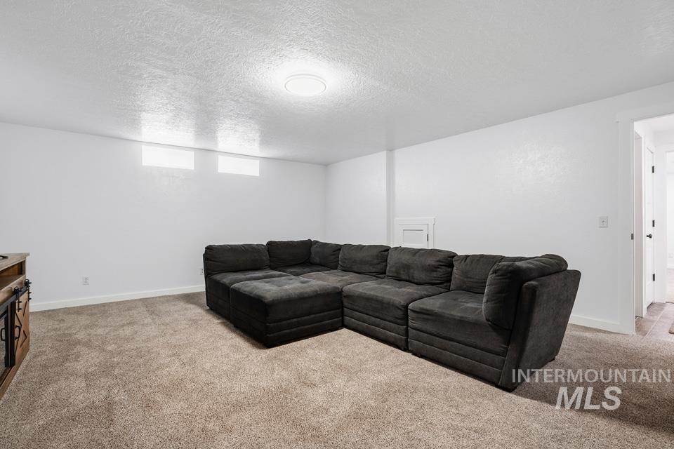 3211 Marble Front Rd, Caldwell, Idaho 83605, 3 Bedrooms, 2.5 Bathrooms, Residential For Sale, Price $583,000,MLS 98983411