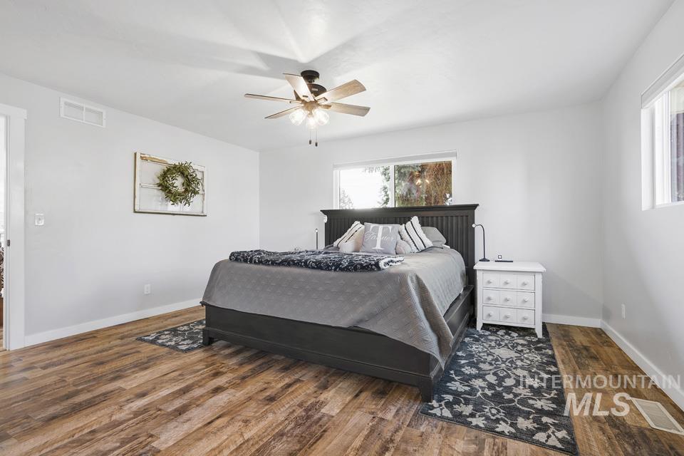 3211 Marble Front Rd, Caldwell, Idaho 83605, 3 Bedrooms, 2.5 Bathrooms, Residential For Sale, Price $583,000,MLS 98983411