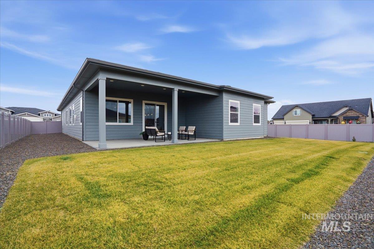 2163 N Kenora Ave, Star, Idaho 83669, 3 Bedrooms, 3.5 Bathrooms, Residential For Sale, Price $719,990,MLS 98983415