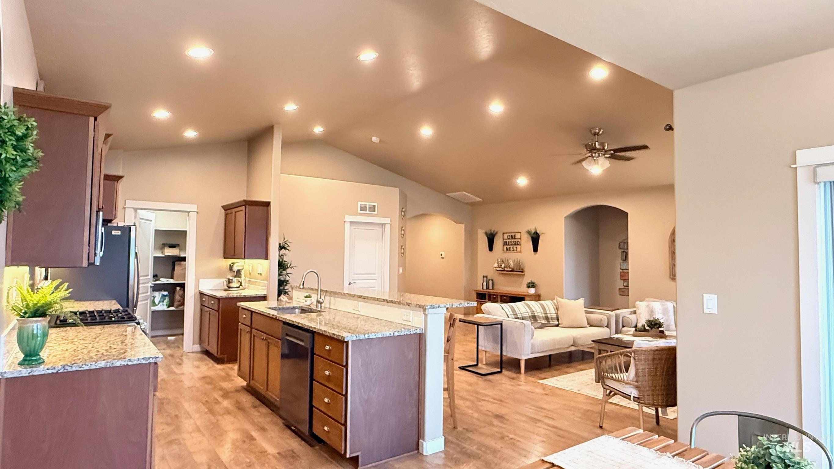 6210 W Drummond Dr, Meridian, Idaho 83646, 4 Bedrooms, 2 Bathrooms, Residential For Sale, Price $569,900,MLS 98983416