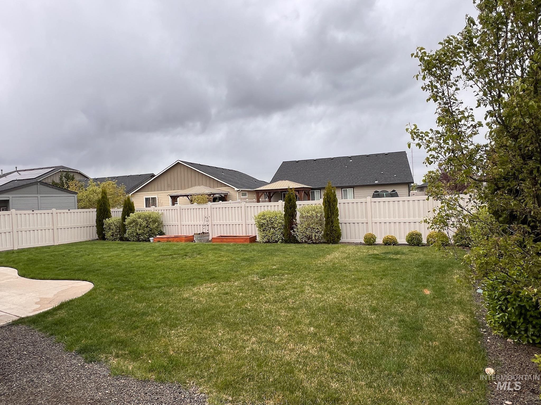 6210 W Drummond Dr, Meridian, Idaho 83646, 4 Bedrooms, 2 Bathrooms, Residential For Sale, Price $569,900,MLS 98983416