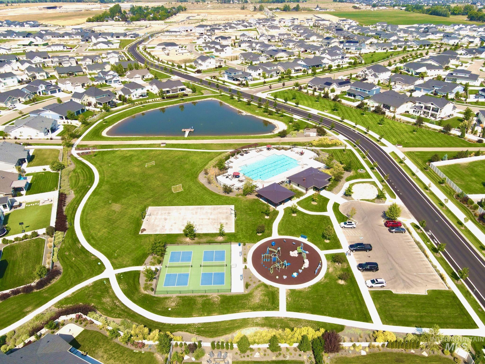 6210 W Drummond Dr, Meridian, Idaho 83646, 4 Bedrooms, 2 Bathrooms, Residential For Sale, Price $569,900,MLS 98983416