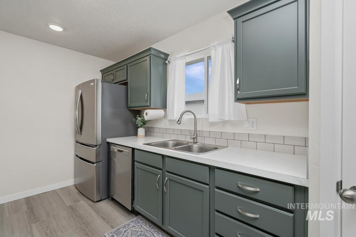 10373 Blackpool Ridge, Nampa, Idaho 83687, 3 Bedrooms, 2 Bathrooms, Residential For Sale, Price $409,900,MLS 98983420