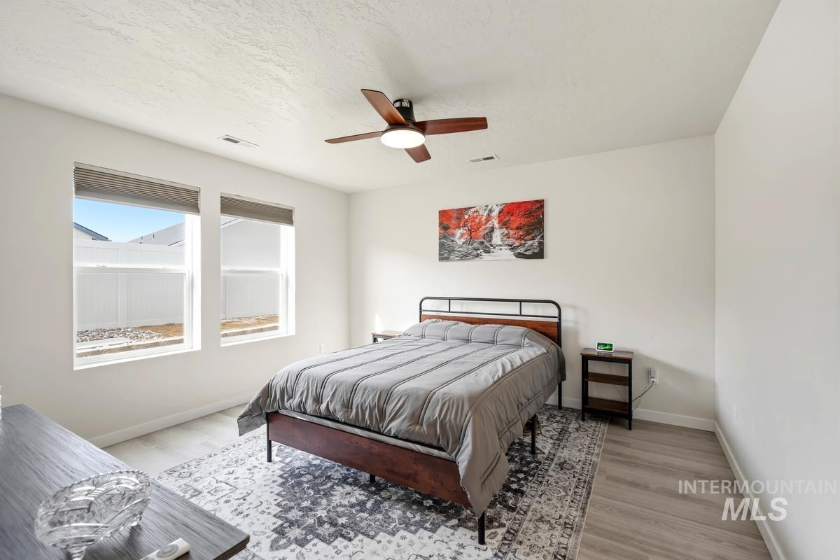 10373 Blackpool Ridge, Nampa, Idaho 83687, 3 Bedrooms, 2 Bathrooms, Residential For Sale, Price $409,900,MLS 98983420