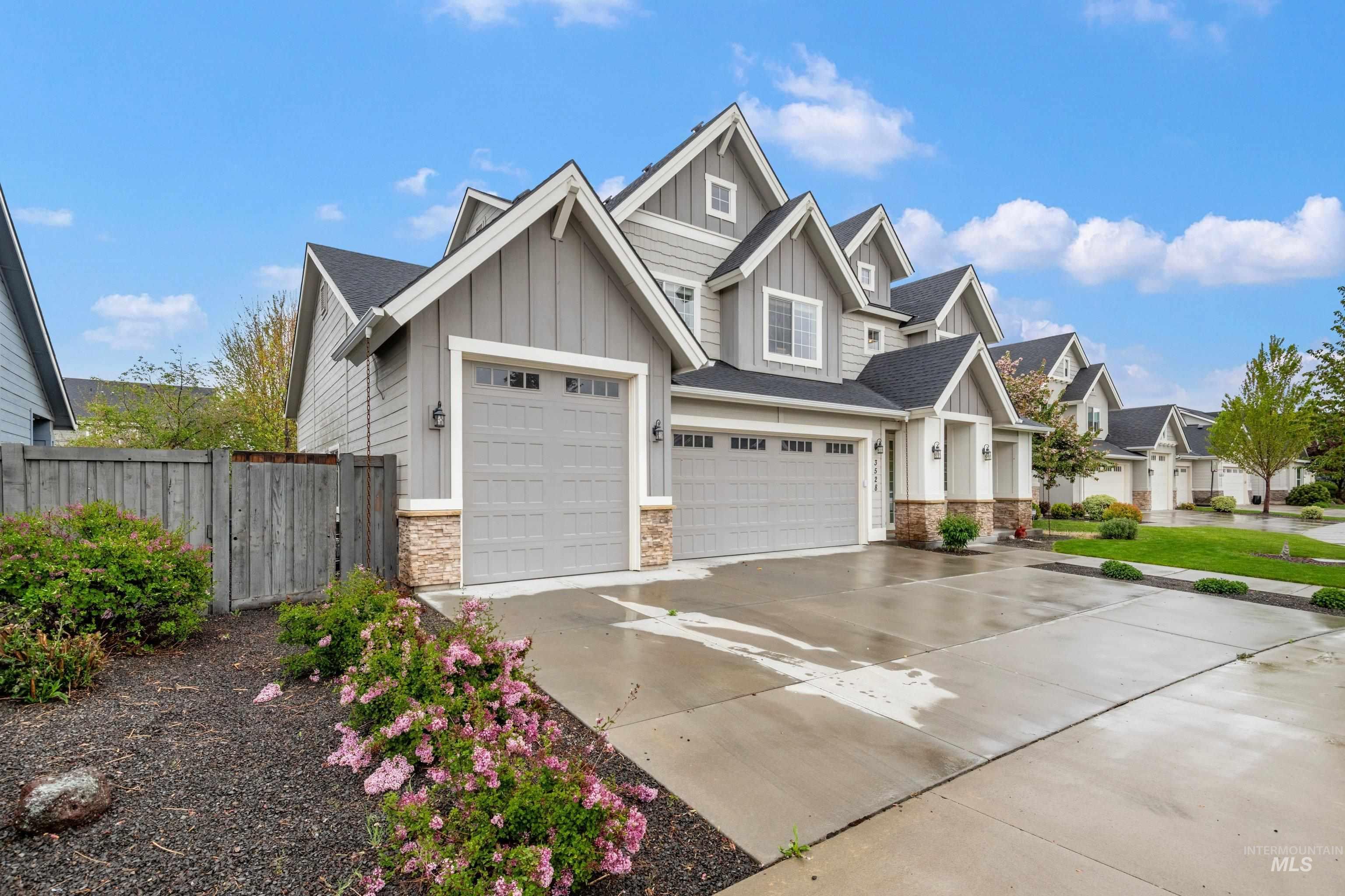 3528 E Rockhampton St, Meridian, Idaho 83642, 4 Bedrooms, 3 Bathrooms, Residential For Sale, Price $815,000,MLS 98983422