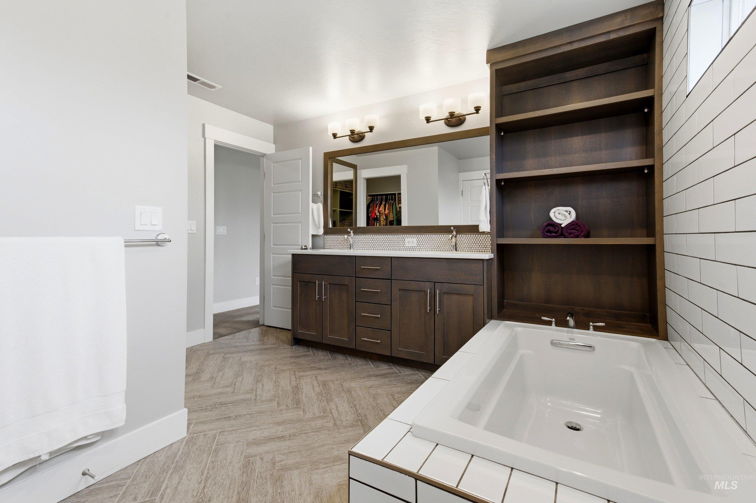 3528 E Rockhampton St, Meridian, Idaho 83642, 4 Bedrooms, 3 Bathrooms, Residential For Sale, Price $815,000,MLS 98983422