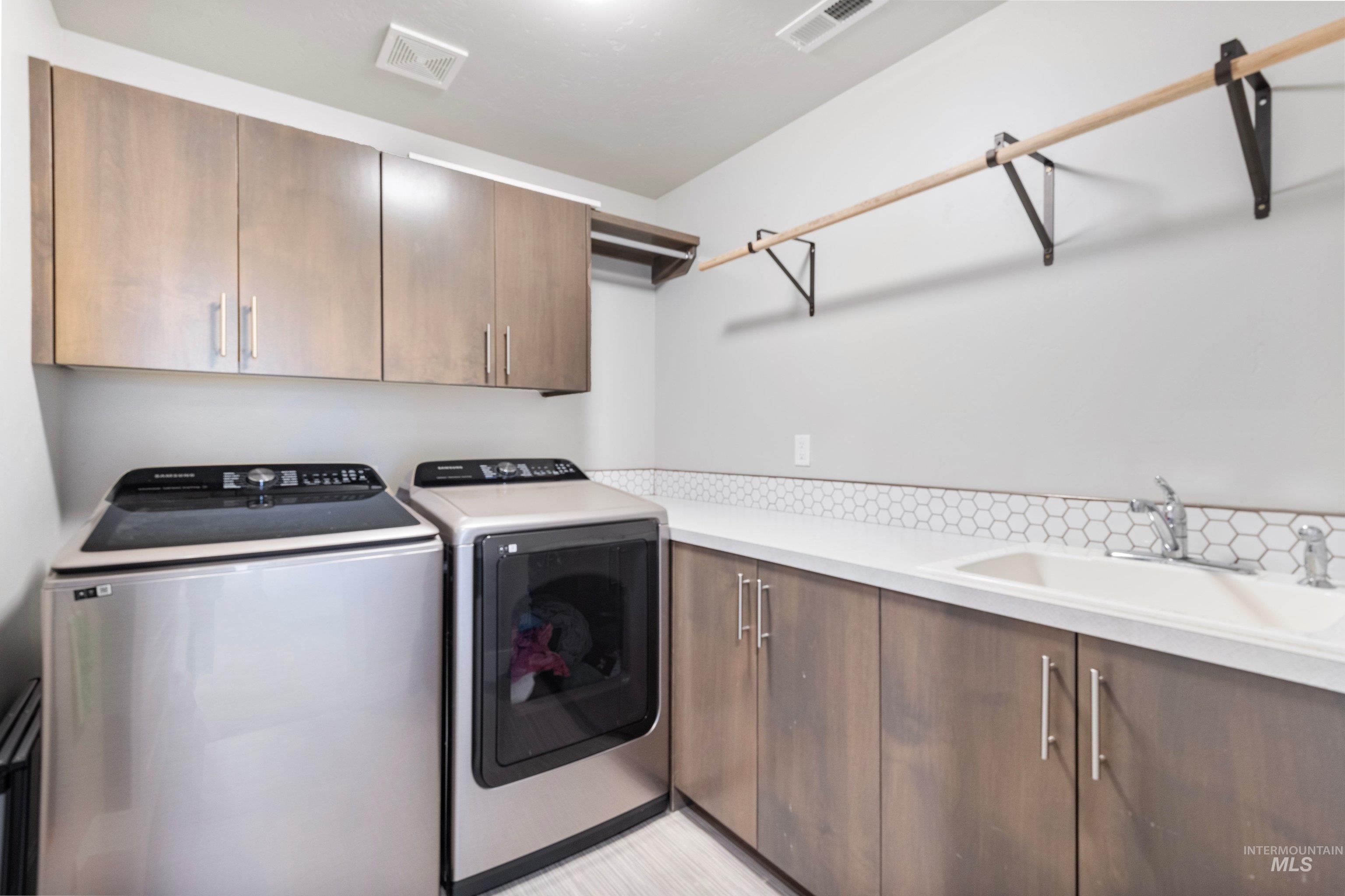 3528 E Rockhampton St, Meridian, Idaho 83642, 4 Bedrooms, 3 Bathrooms, Residential For Sale, Price $815,000,MLS 98983422