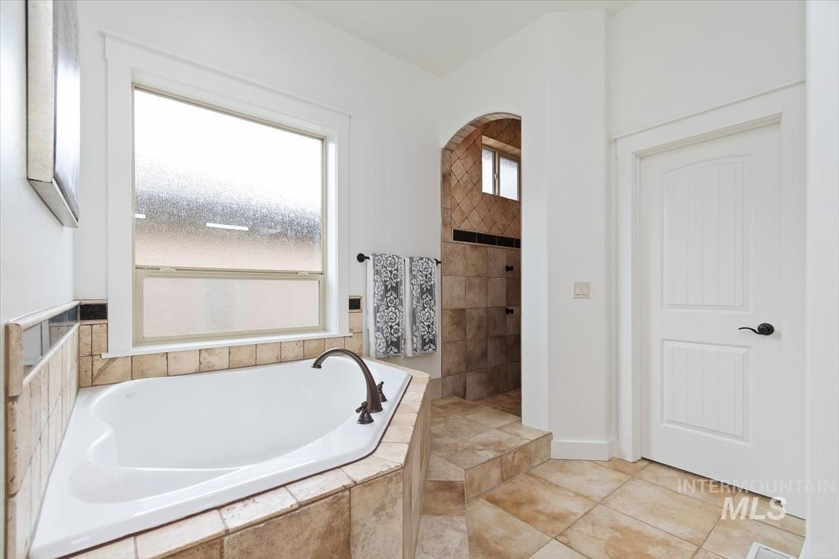 4890 S Chappel, Boise, Idaho 83709, 5 Bedrooms, 3.5 Bathrooms, Residential For Sale, Price $899,000,MLS 98983424