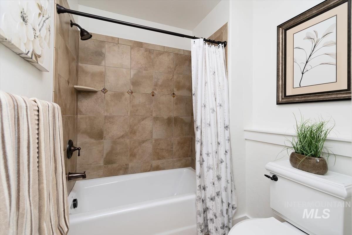 4890 S Chappel, Boise, Idaho 83709, 5 Bedrooms, 3.5 Bathrooms, Residential For Sale, Price $899,000,MLS 98983424