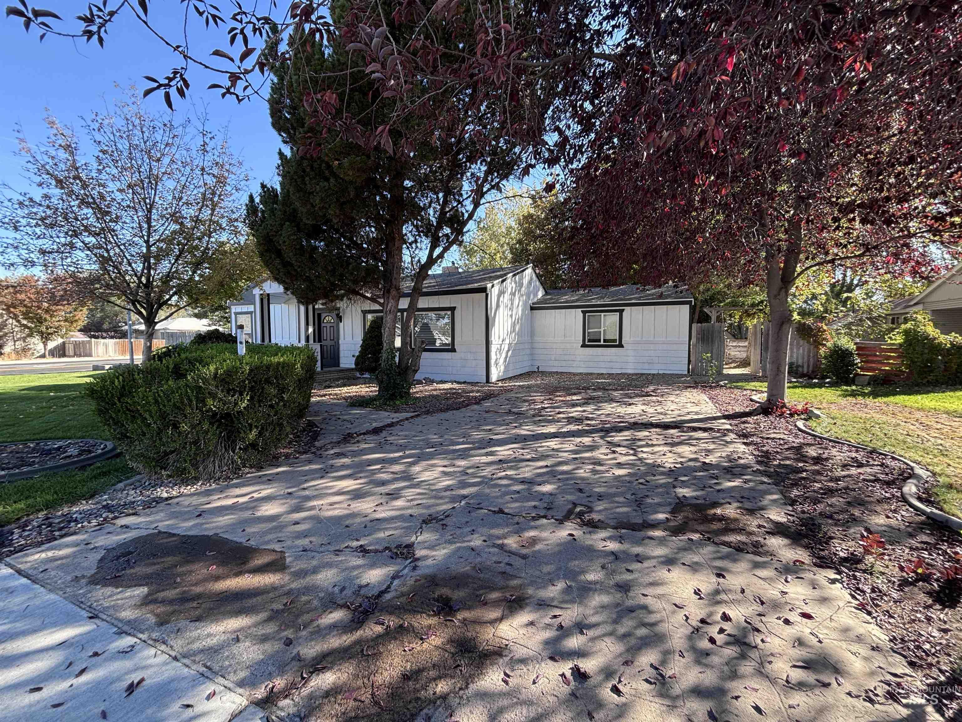 898 Wendell St., Twin Falls, Idaho 83301, 3 Bedrooms, 2 Bathrooms, Residential For Sale, Price $369,900,MLS 98983427
