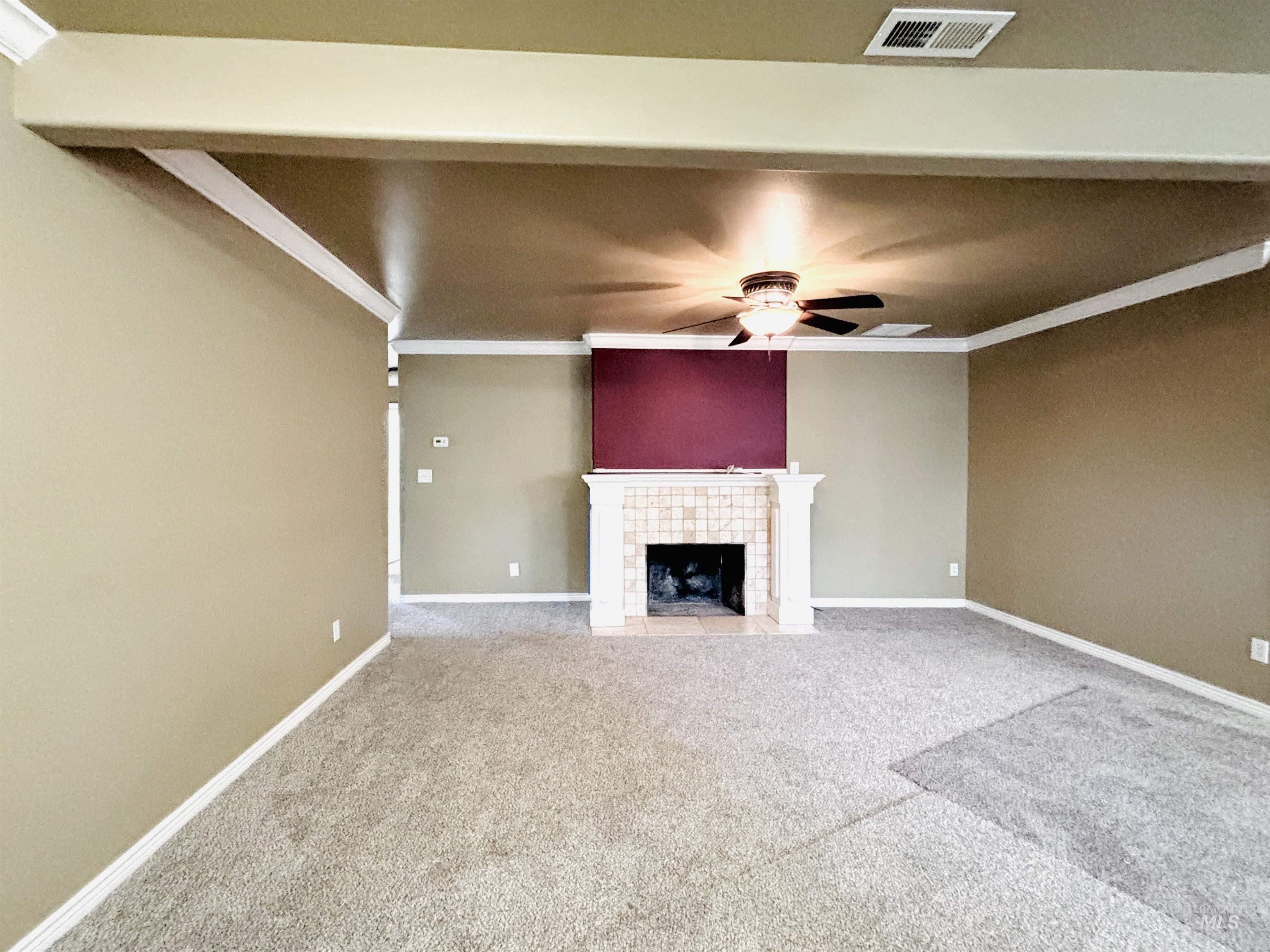 898 Wendell St., Twin Falls, Idaho 83301, 3 Bedrooms, 2 Bathrooms, Residential For Sale, Price $389,900,MLS 98983427