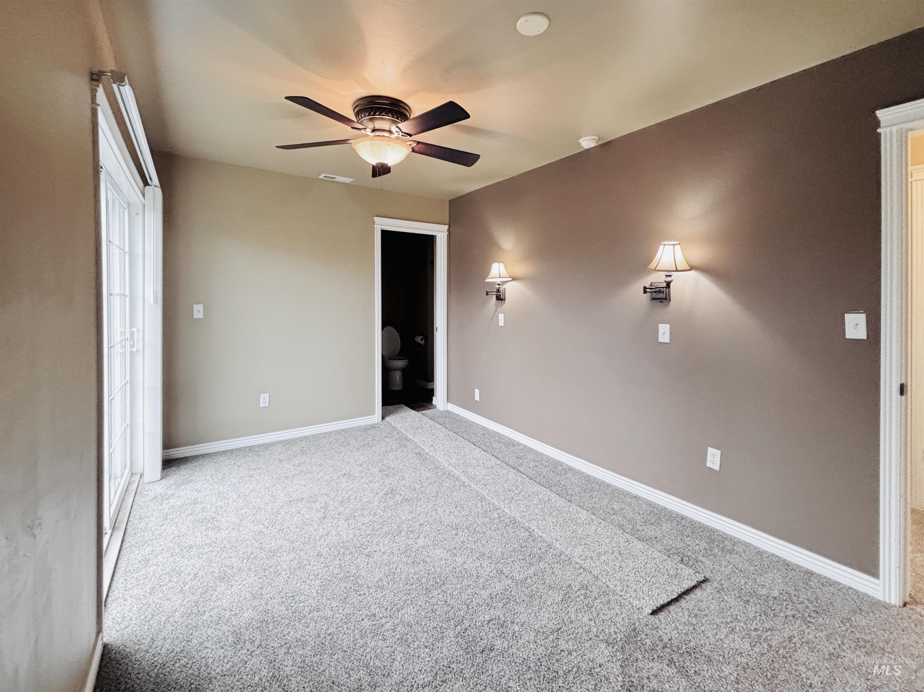 898 Wendell St., Twin Falls, Idaho 83301, 3 Bedrooms, 2 Bathrooms, Residential For Sale, Price $389,900,MLS 98983427