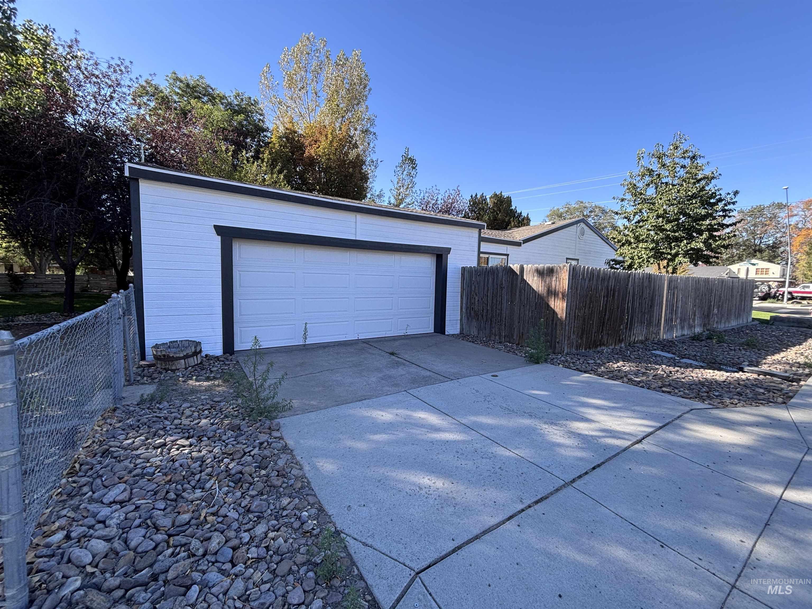 898 Wendell St., Twin Falls, Idaho 83301, 3 Bedrooms, 2 Bathrooms, Residential For Sale, Price $369,900,MLS 98983427