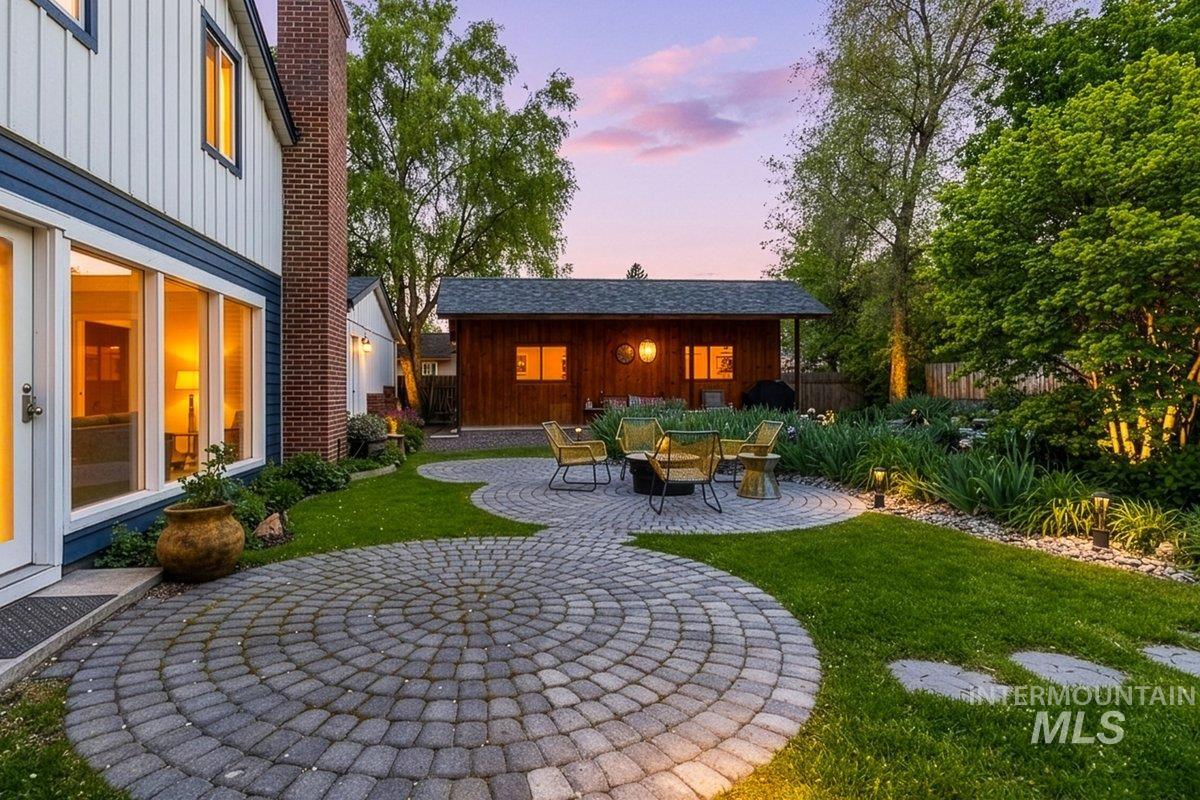 3301 N 32nd St., Boise, Idaho 83703, 4 Bedrooms, 2 Bathrooms, Residential For Sale, Price $859,900,MLS 98983428