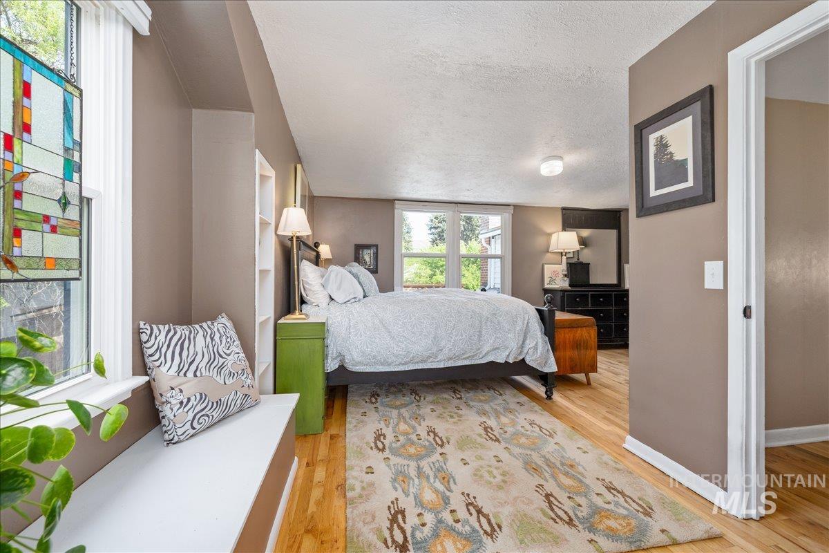 3301 N 32nd St., Boise, Idaho 83703, 4 Bedrooms, 2 Bathrooms, Residential For Sale, Price $859,900,MLS 98983428