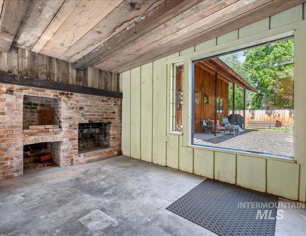 3301 N 32nd St., Boise, Idaho 83703, 4 Bedrooms, 2 Bathrooms, Residential For Sale, Price $859,900,MLS 98983428