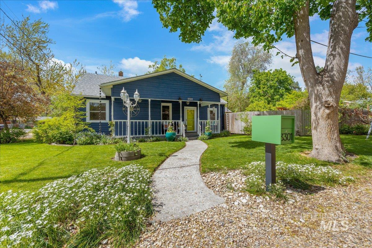 3301 N 32nd St., Boise, Idaho 83703, 4 Bedrooms, 2 Bathrooms, Residential For Sale, Price $859,900,MLS 98983428