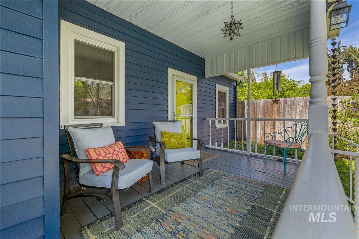 3301 N 32nd St., Boise, Idaho 83703, 4 Bedrooms, 2 Bathrooms, Residential For Sale, Price $859,900,MLS 98983428