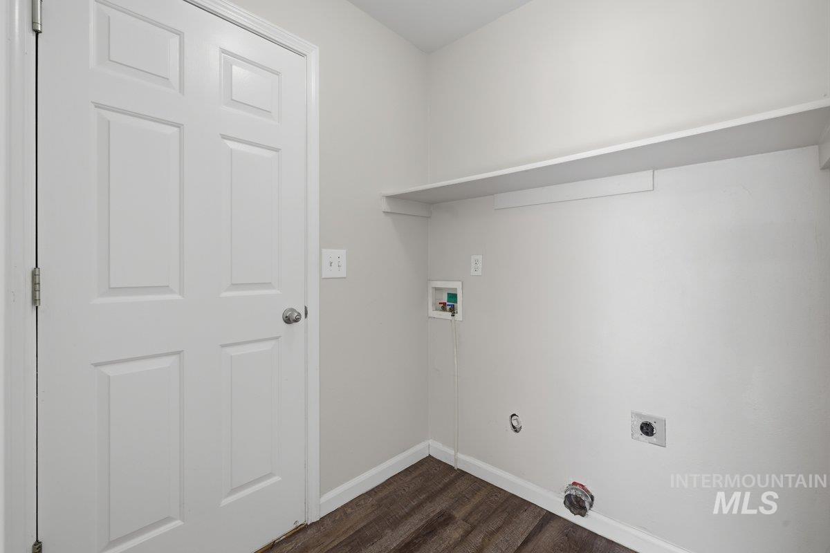 16360 Rainbow Dr, Nampa, Idaho 83687, 3 Bedrooms, 2 Bathrooms, Residential For Sale, Price $384,900,MLS 98983429