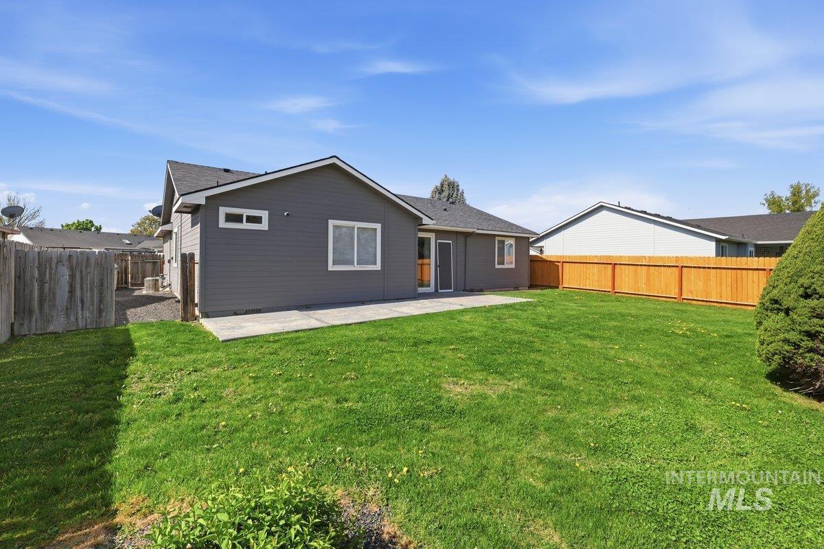 16360 Rainbow Dr, Nampa, Idaho 83687, 3 Bedrooms, 2 Bathrooms, Residential For Sale, Price $384,900,MLS 98983429