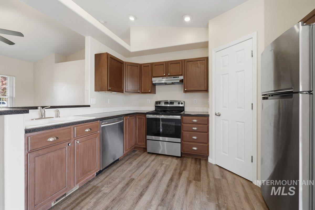 16360 Rainbow Dr, Nampa, Idaho 83687, 3 Bedrooms, 2 Bathrooms, Residential For Sale, Price $384,900,MLS 98983429