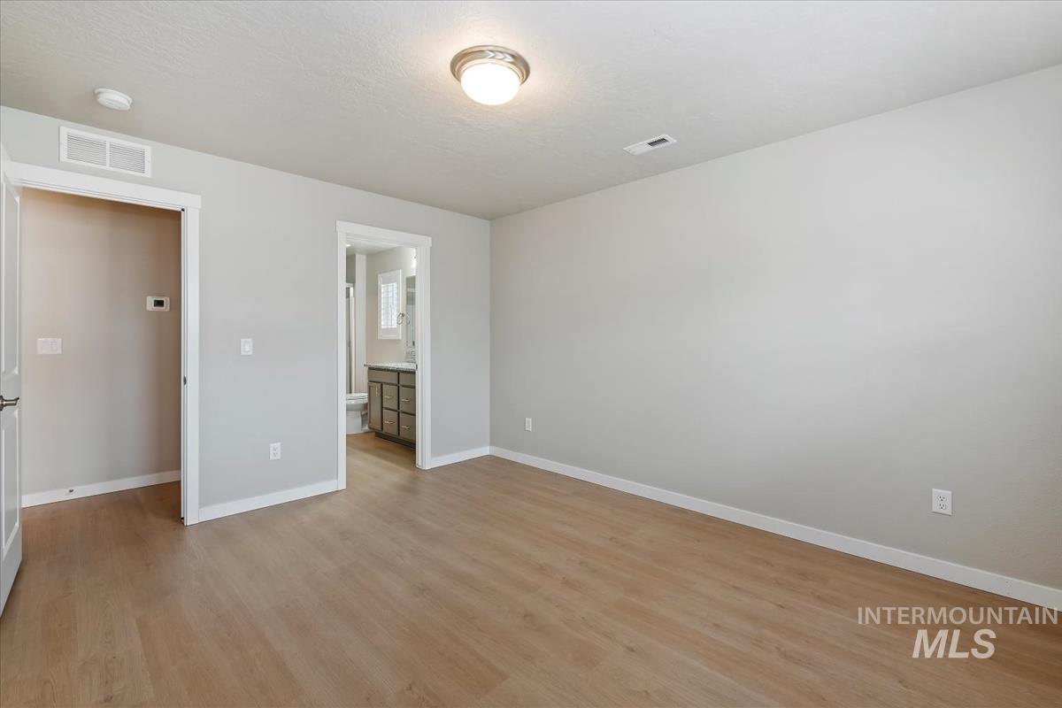 12288 Varga St, Caldwell, Idaho 83651, 3 Bedrooms, 2 Bathrooms, Residential For Sale, Price $405,000,MLS 98983431