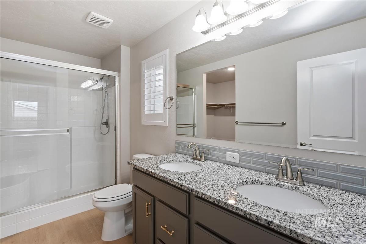 12288 Varga St, Caldwell, Idaho 83651, 3 Bedrooms, 2 Bathrooms, Residential For Sale, Price $405,000,MLS 98983431