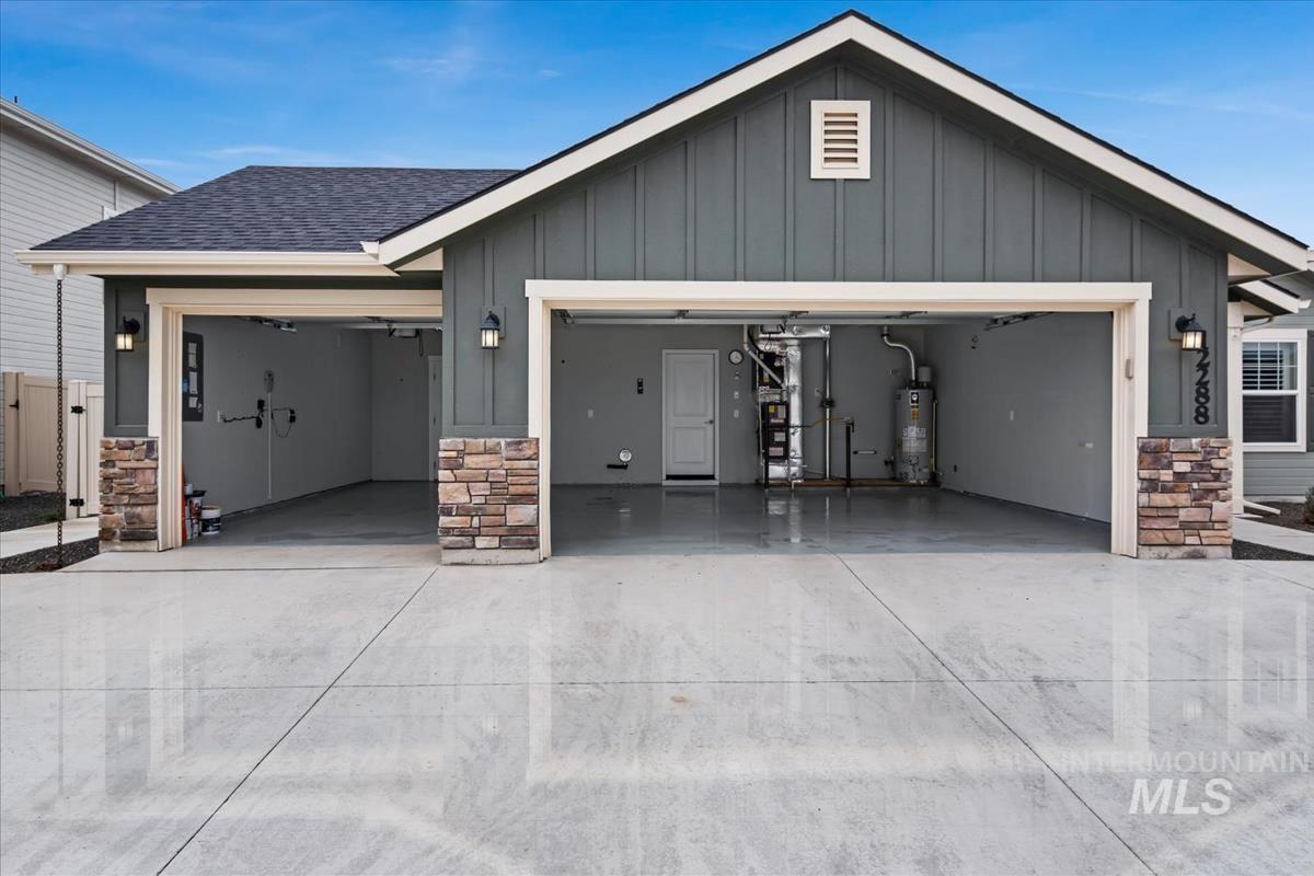 12288 Varga St, Caldwell, Idaho 83651, 3 Bedrooms, 2 Bathrooms, Residential For Sale, Price $405,000,MLS 98983431