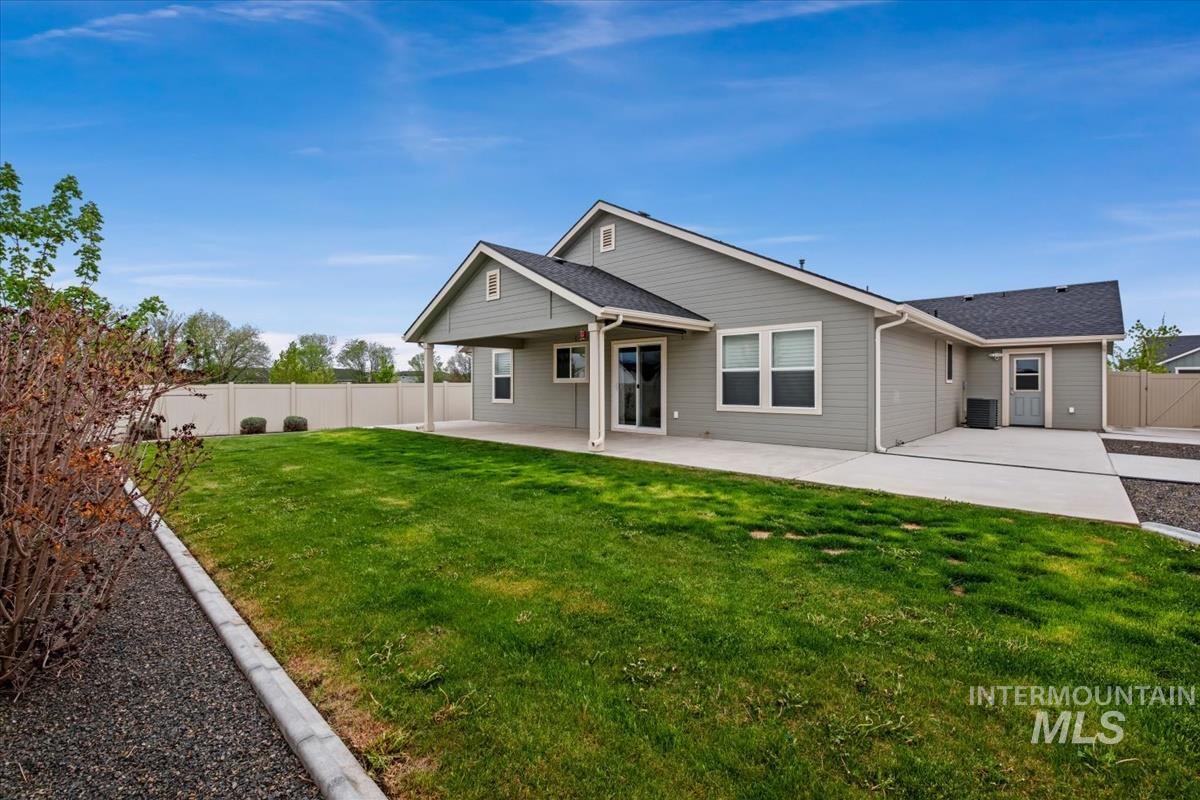 12288 Varga St, Caldwell, Idaho 83651, 3 Bedrooms, 2 Bathrooms, Residential For Sale, Price $405,000,MLS 98983431