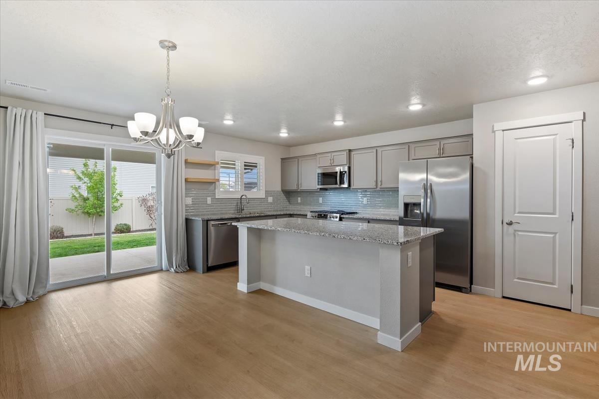 12288 Varga St, Caldwell, Idaho 83651, 3 Bedrooms, 2 Bathrooms, Residential For Sale, Price $405,000,MLS 98983431